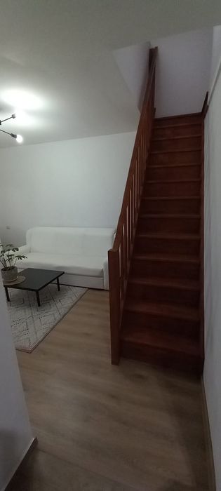 Închiriez apartament in Sanpetru