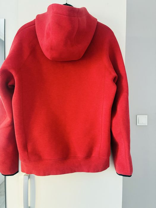 Nike Sportswear Tech Fleece -червен