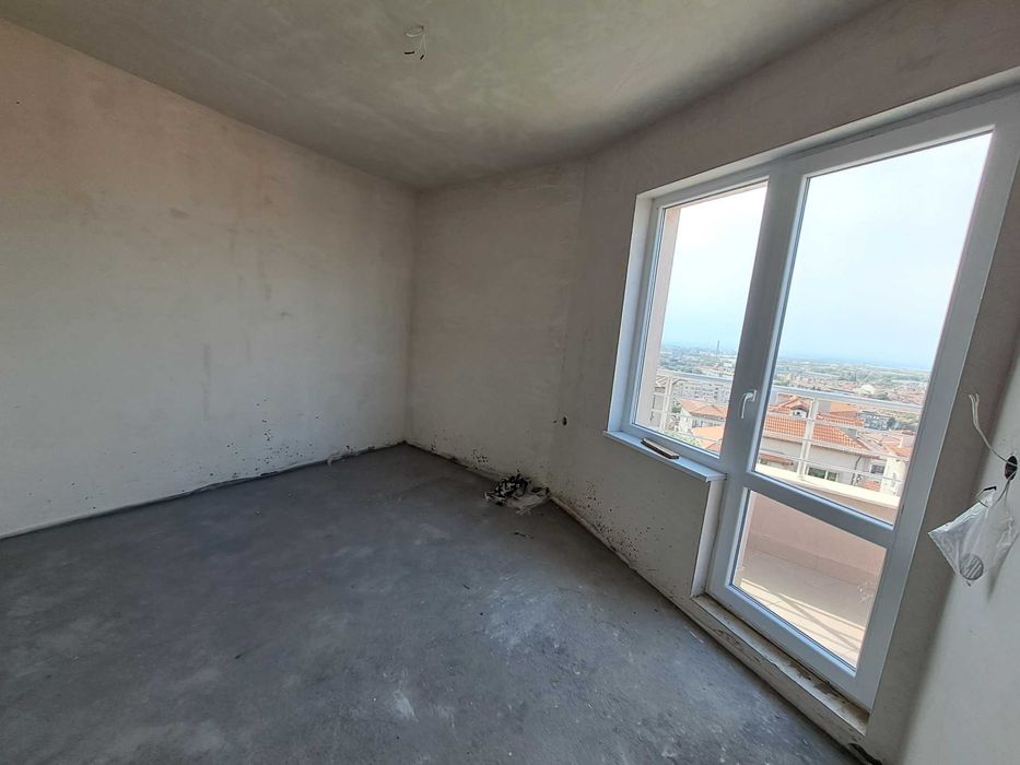 Продава се Тристаен апартамент в Асеновград - 92 кв.м за 850 €/кв.м - Снимка #2