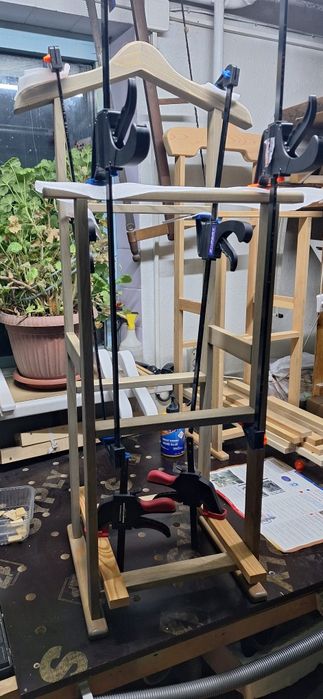 Вешалка напольная из дерева