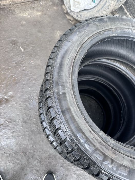 Резина липучка 215/55/17