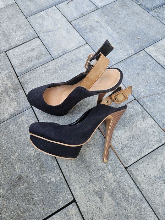 Pantofi cu toc  mare