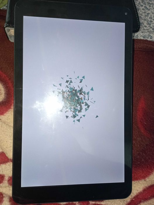 Таблет Diva 10" дисплей+ калъф, стойка и оригинална кутия. Като нов!