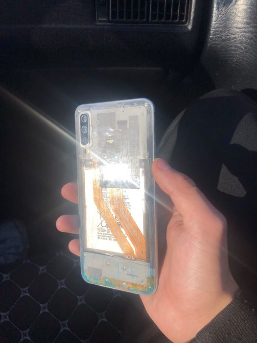 Самсунг а50 продам либо обмен