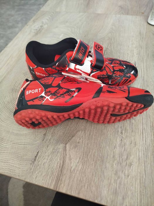 Бутонки и стоножки