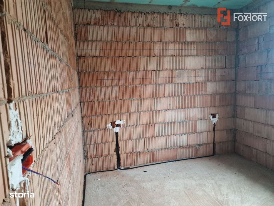 Duplex de vanzare cu 3 camere, zona Bucovat