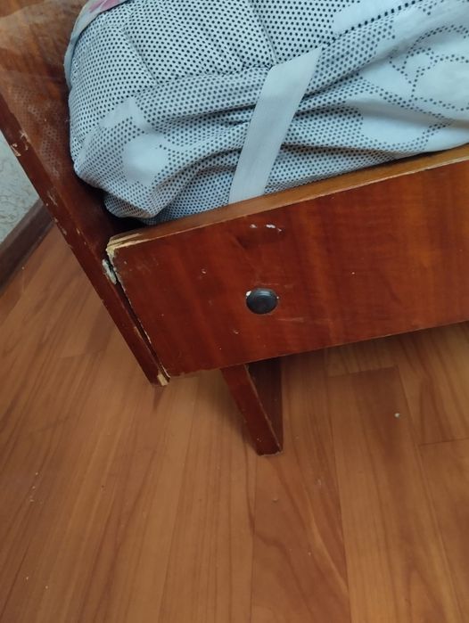 Кровать двуспальная