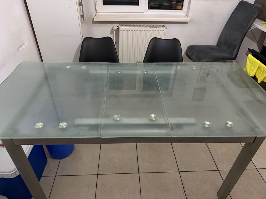 Masa din sticla,extensibila