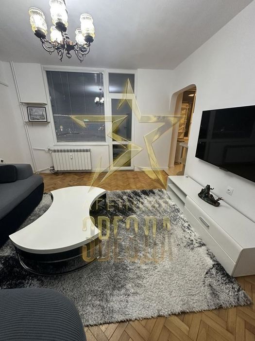 Дава се под наем Двустаен апартамент в Пловдив, Център - 70 кв.м за 500 € - Снимка #1