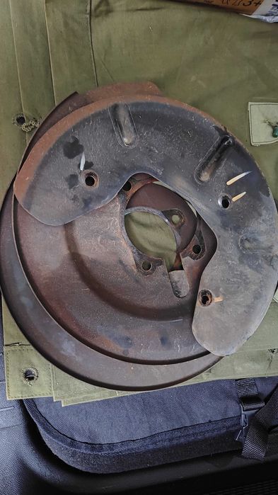 Продавам спирачни апарати за Фиат Фримонт Fiat Freemont Dodge Journey