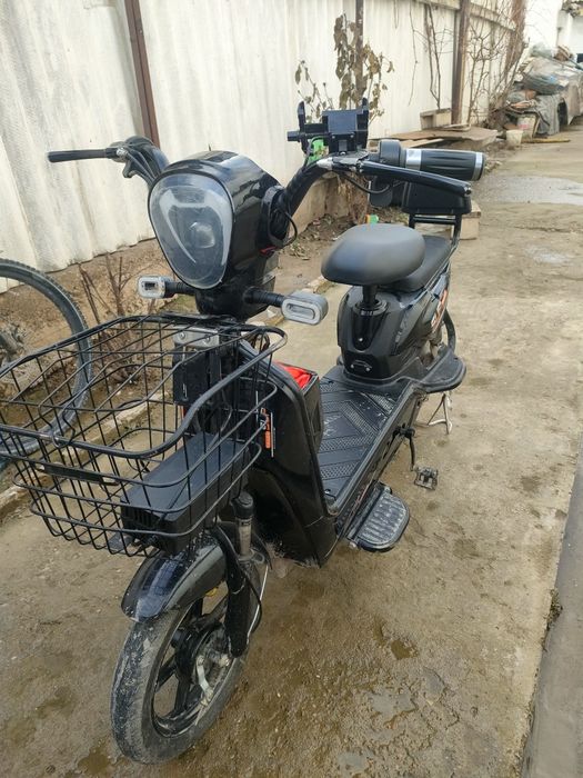 Электронный мопед