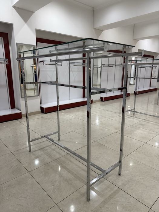 Вешала для одежды. Стеллажи