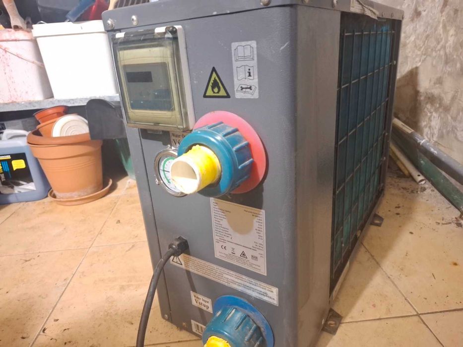 Термопомпа Azuro BP-50WS, 5 KW, за басейни с обем до 35 м3,