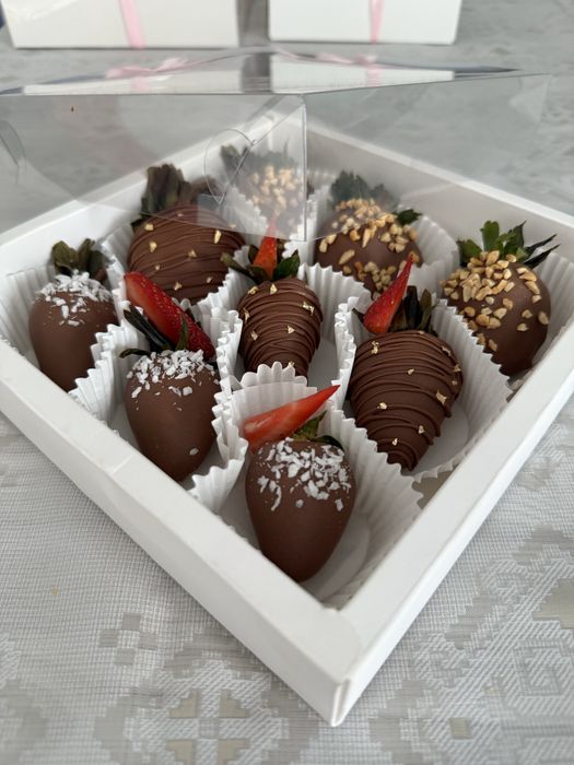 Клубника в шоколаде/6000 тг