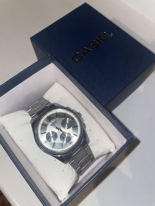 Часы наручные CASIO