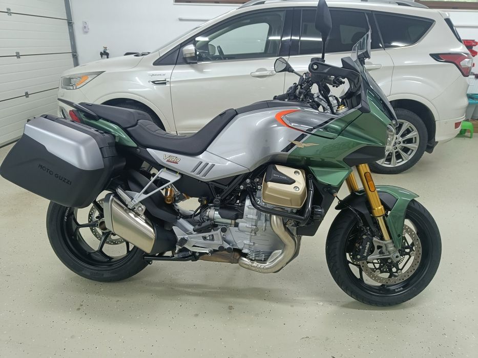 Moto Guzzi V100 Mandello S