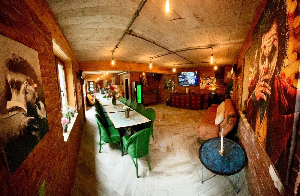 Inchiriez  cabana de 50 de persoane cu piscina  incalzita infinity