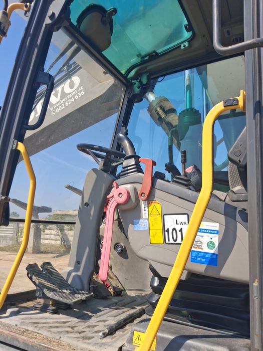Excavator pe roti VOLVO  EW 140C