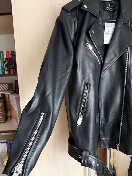 Geaca de piele neagra, noua, Stradivarius, marimea S