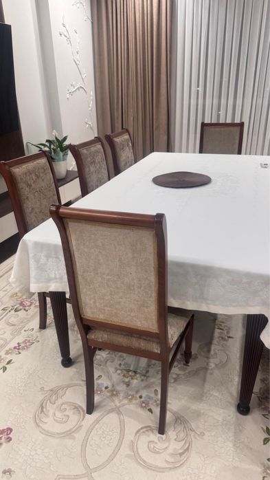 стол и стулья качественные