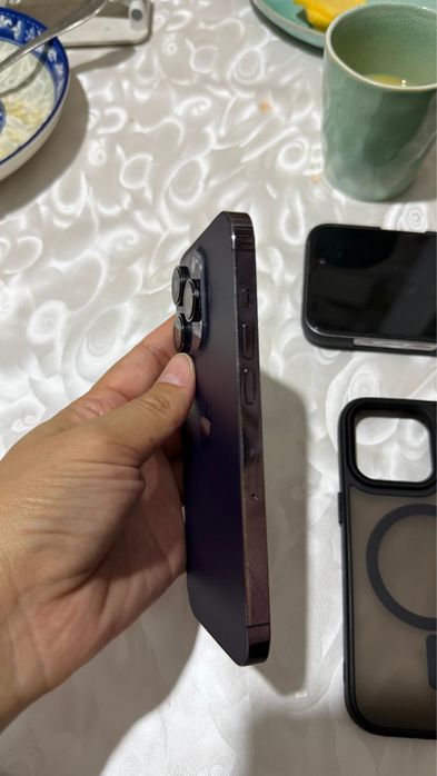 Продам айфон 14 про 256