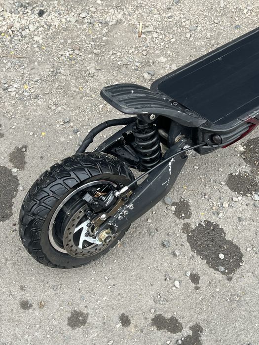 продам самокат kugoo g1 в идеале