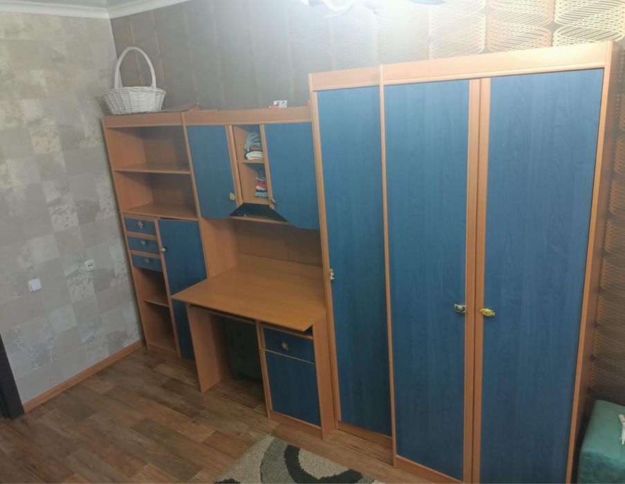 Продам  шкаф  в хорошем состояний
