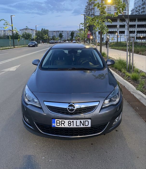 Opel Astra J (2011) 1.7 cdti 110 CP