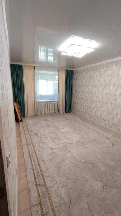 Продам двух комнатную квартиру