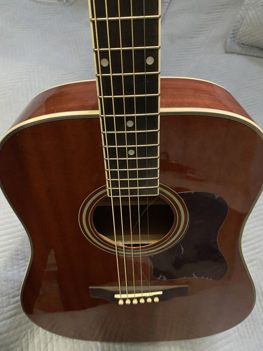 Гитара caraya  почти новая