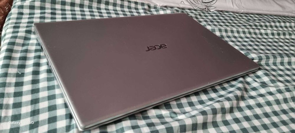 Vând/schimb laptop acer aspire3, cu telefon iphone de la 12 in sus