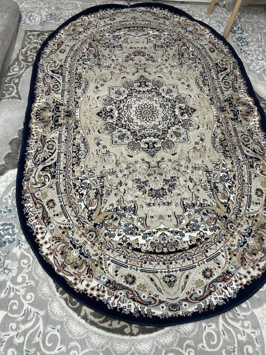 Продам ковры есть разные