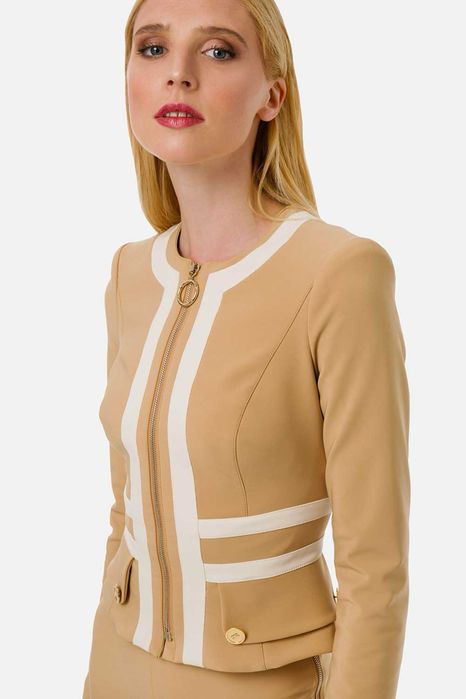 Елегантен костюм Elisabetta Franchi