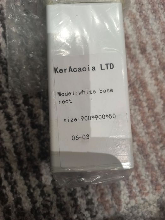 Праг ъглов за баня чисто нов