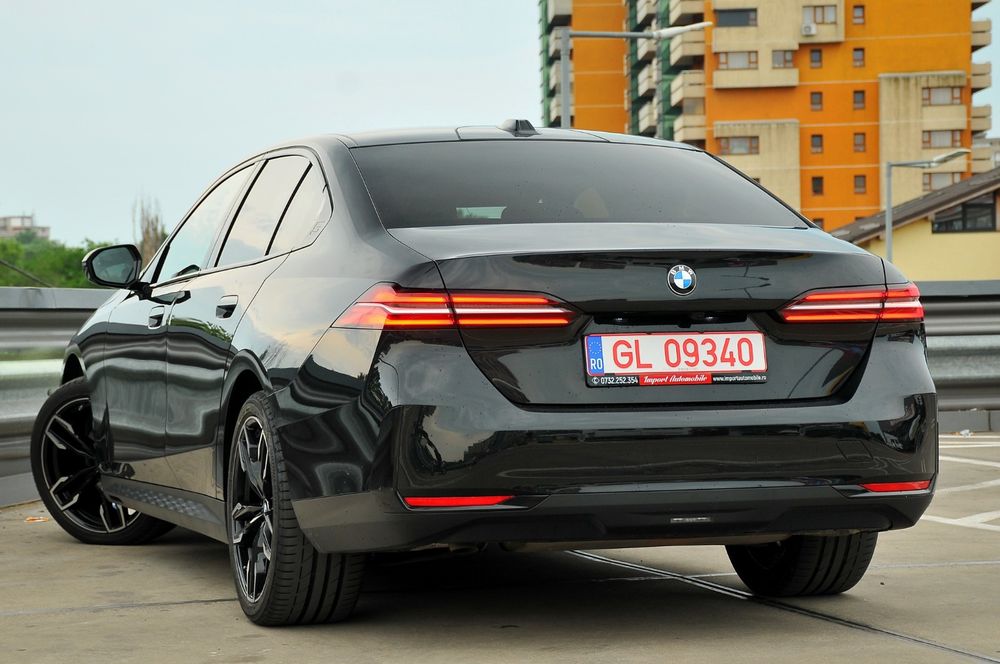 Bmw seria 5 g60 520i 2024 benzina hybrid 210cp
