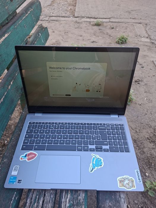 Vând Chromebook Lenovo în stare excelentă,