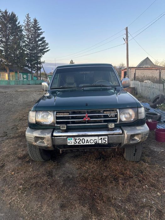 Митсубиси Паджеро