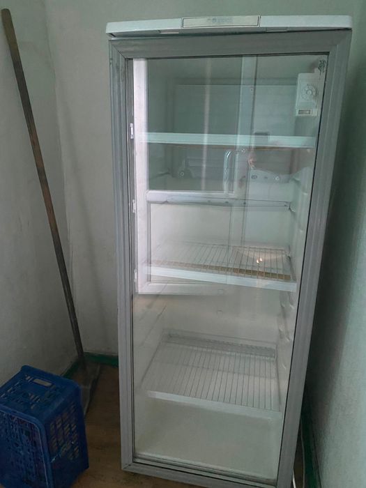 Холодильники для магазина