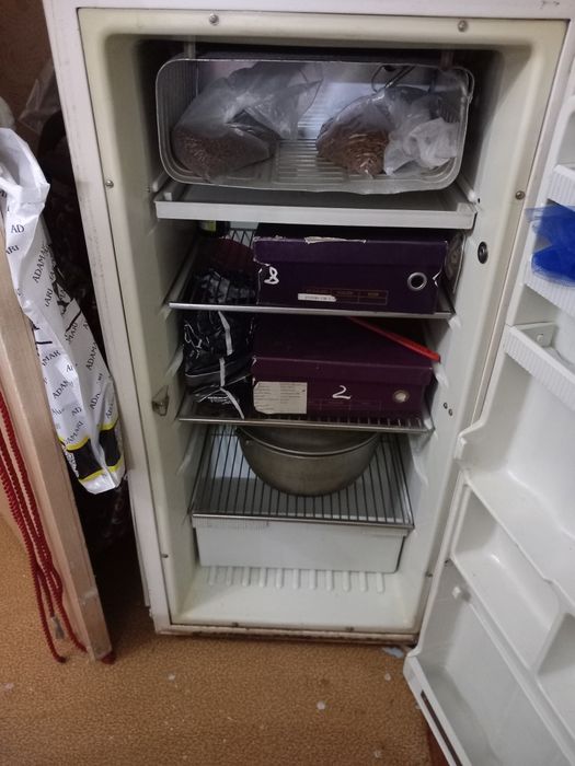 Холодильник Бирюса