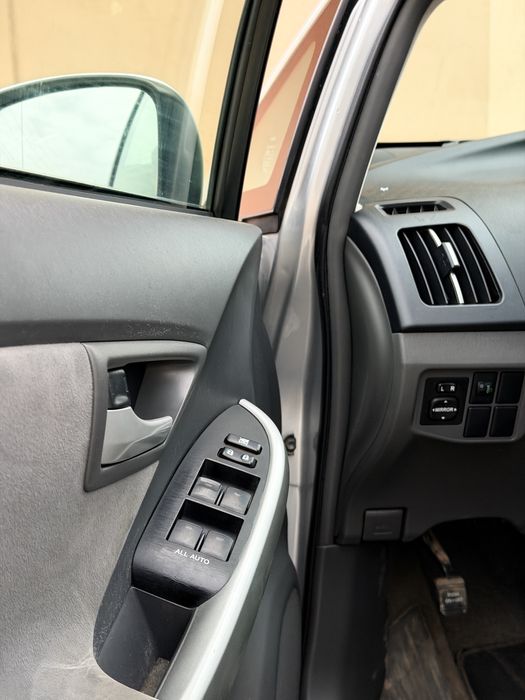 Toyota Prius Hybrid 1.8