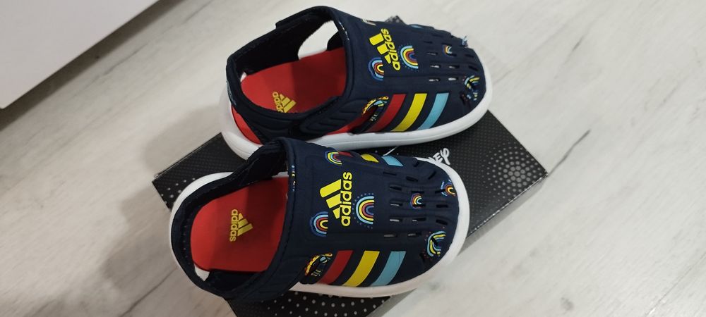 Детски сандали Adidas