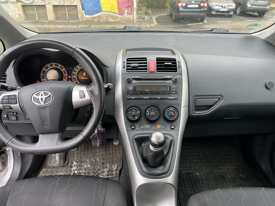 Toyota Auris 1.6, 2012