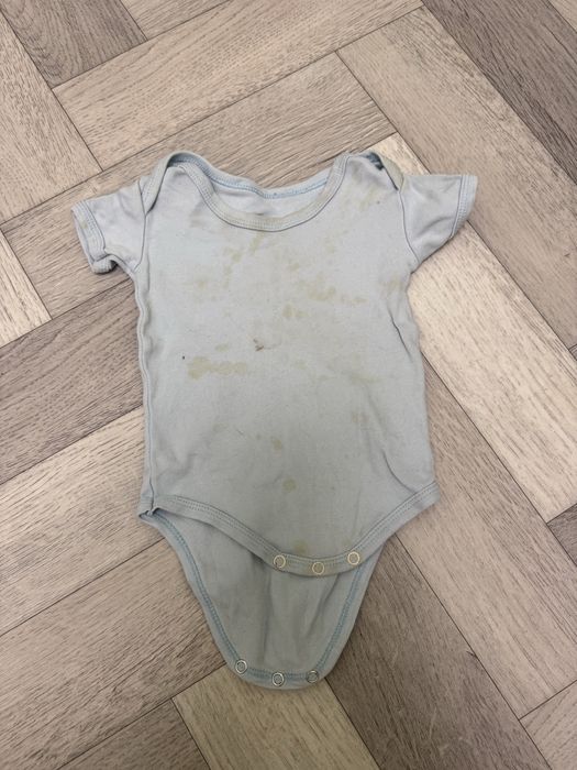 Отдам дешево детские вещи