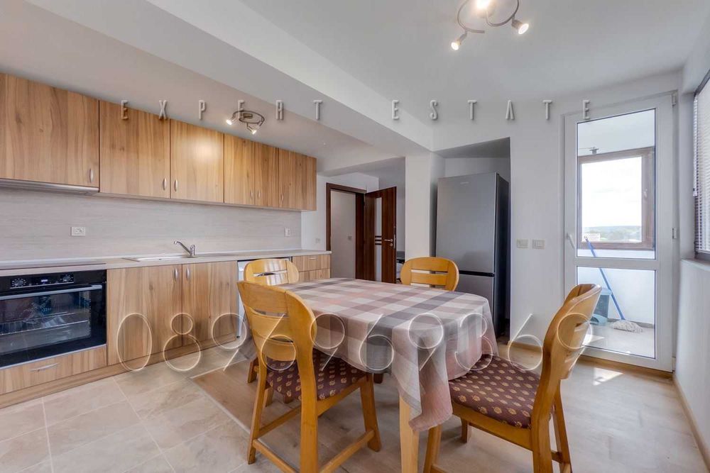 Тристаен - Обзаведен - Колхозен пазар - Тухла