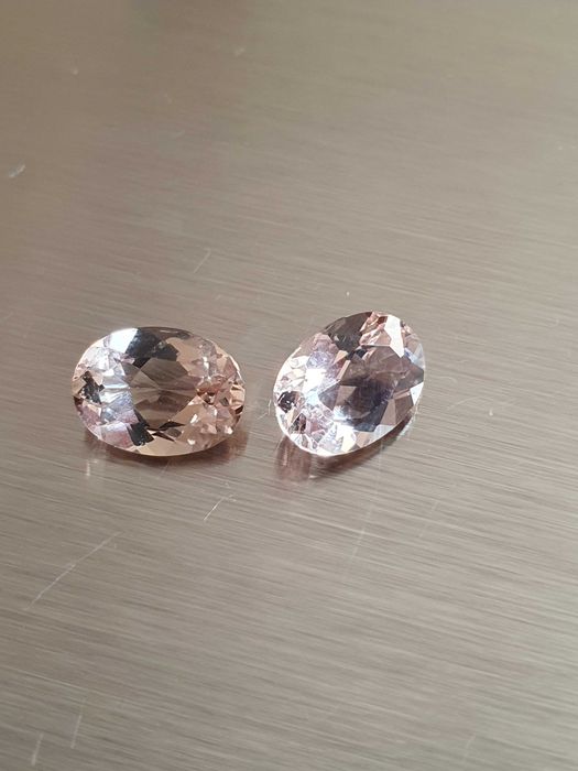 Pereche morganit natural