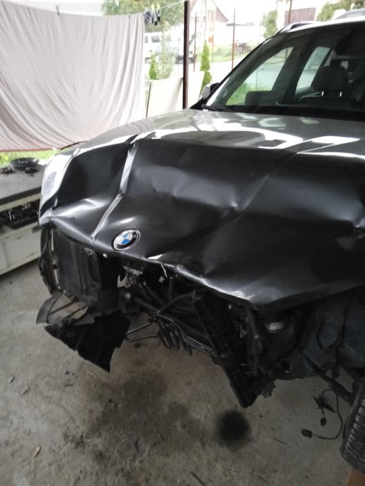 Vând  bmw x1 xdrive 4x4