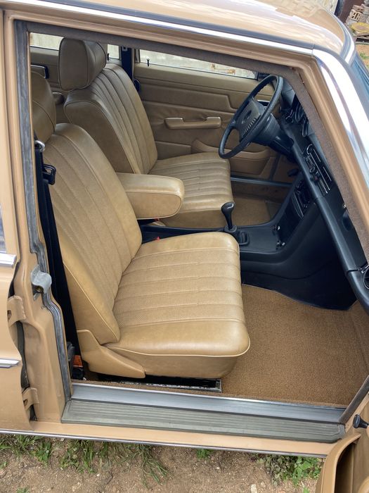 Ретро автомобил, кола под наем Mercedes Benz