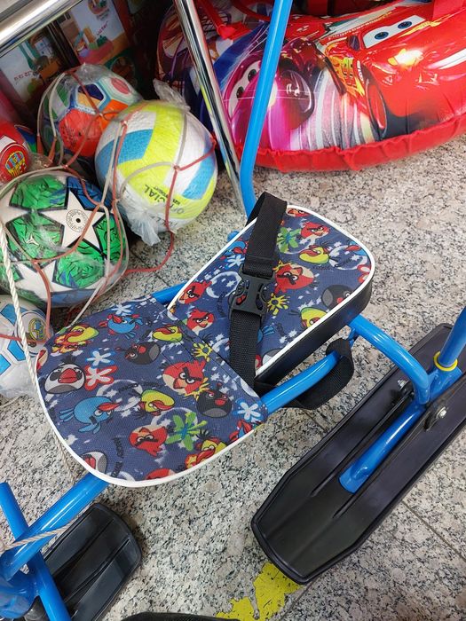 Детский аргамак с ручкой и спинкой