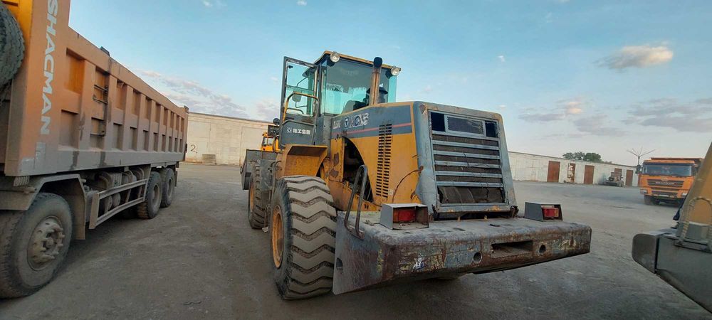 Продам Фронтальный погрузчик