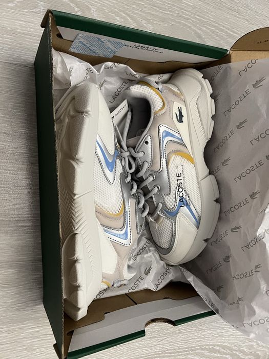 Продам кросовки lacoste